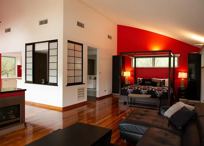 Silkwood Estate